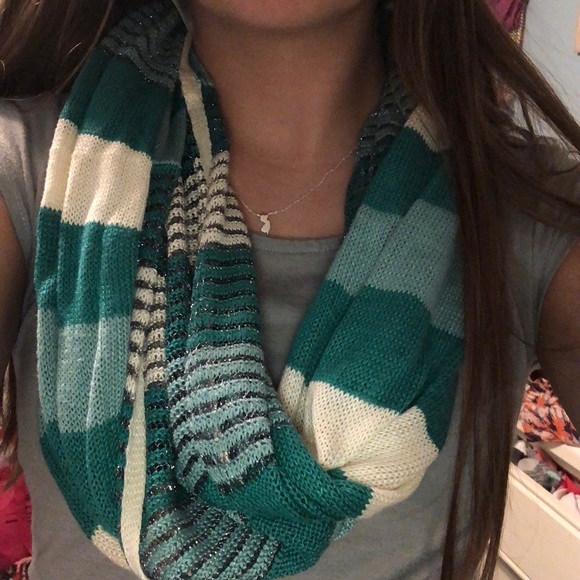 LOFT infinity scarf - Picture 4 of 4